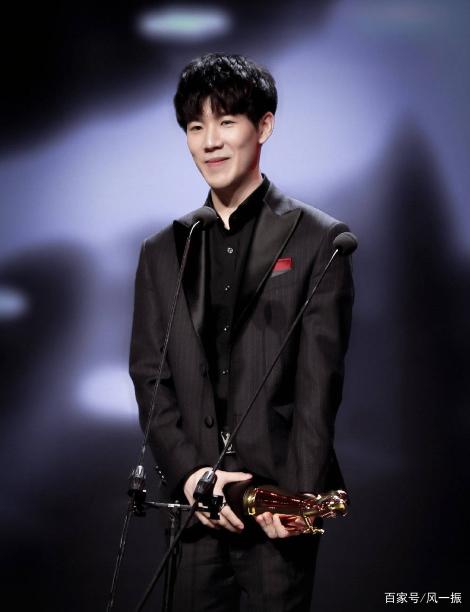 JD Gaming 官方： MISSING 玩家正式续约再战一年！