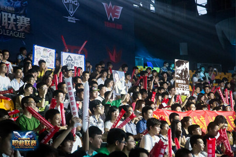 【战报】2025MSI季中冠军杯Day2综述，RNG光速拿下，C9爆冷告负